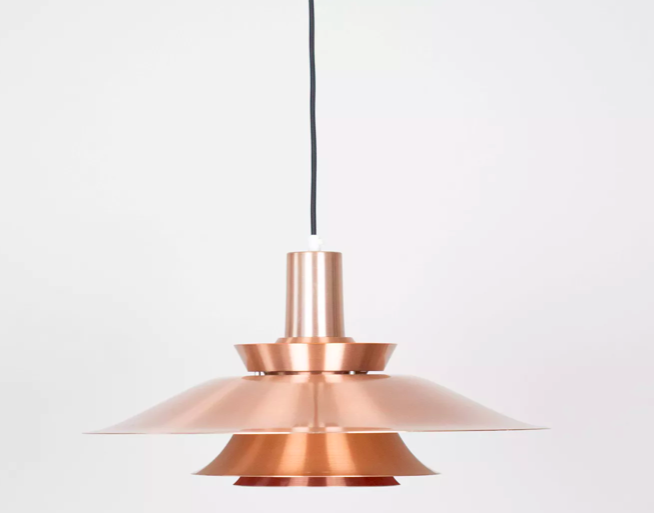 Suspension danoise vintage en métal cuivré, modèle Lyskaer des années 70, au design géométrique et sculptural
